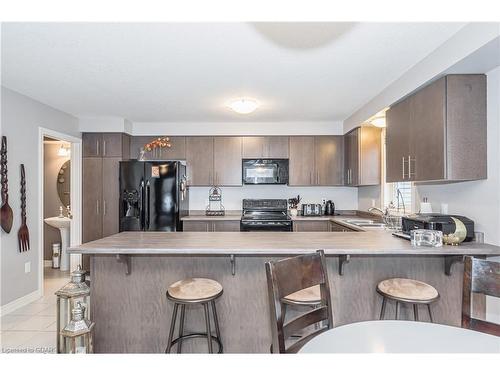 15-101 Frederick Drive, Guelph, ON - Indoor Photo Showing Kitchen