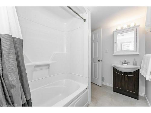 7325 Hwy 6 Street, Arthur, ON - Indoor Photo Showing Bathroom