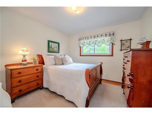 41 Ridgeway Avenue, Guelph, ON - Indoor Photo Showing Bedroom