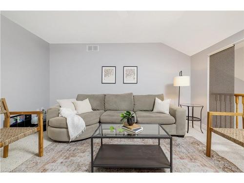177 Riverwalk Place, Rockwood, ON - Indoor Photo Showing Living Room