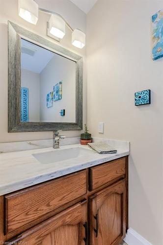 97 Ellenville Crescent, Ariss, ON - Indoor Photo Showing Bathroom