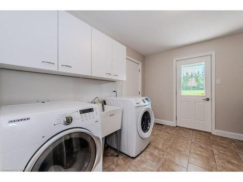 97 Ellenville Crescent, Ariss, ON - Indoor Photo Showing Laundry Room