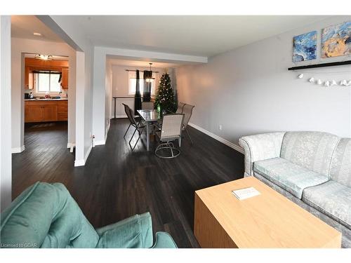 678 Dane Avenue, North Bay, ON - Indoor Photo Showing Living Room