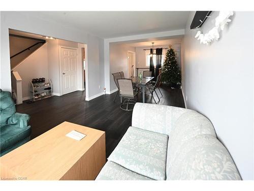 678 Dane Avenue, North Bay, ON - Indoor Photo Showing Living Room