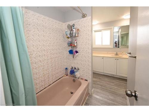 192 Marshall Park Drive, North Bay, ON - Indoor Photo Showing Bathroom