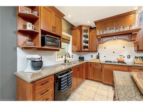 173 Hayward Court, Rockwood, ON - Indoor Photo Showing Kitchen With Double Sink