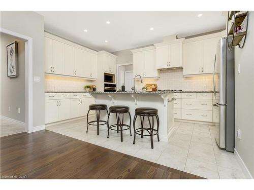 22 Chestnut Drive, Rockwood, ON - Indoor Photo Showing Kitchen With Upgraded Kitchen