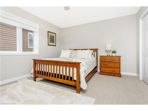 22 Chestnut Drive, Rockwood, ON - Indoor Photo Showing Bedroom