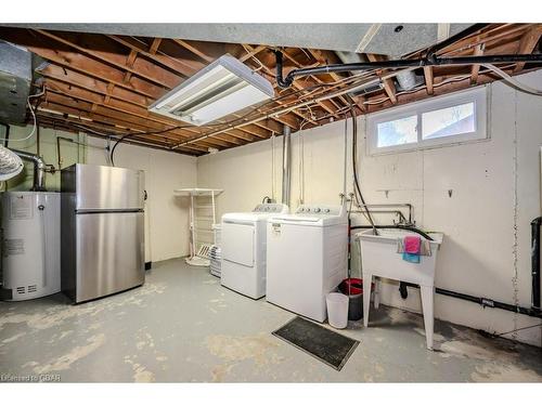 22 Brookside Crescent, Kitchener, ON - Indoor Photo Showing Laundry Room