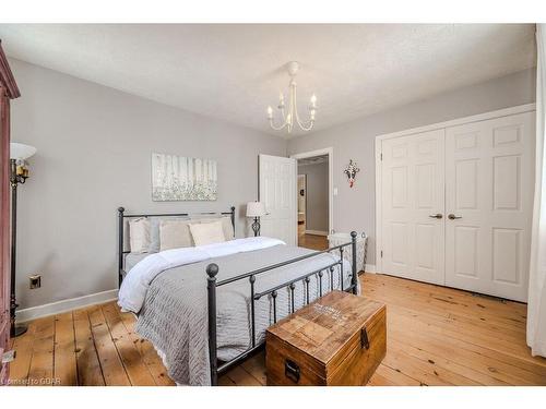 7684 Wellington 11 Road, Mapleton, ON - Indoor Photo Showing Bedroom