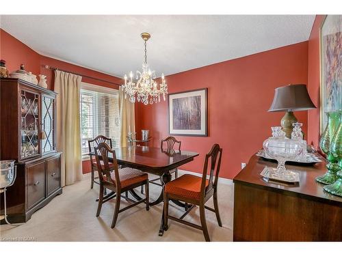 110 Mcarthur Crescent, Guelph, ON - Indoor Photo Showing Dining Room