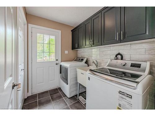7568 Marden Road, Guelph/Eramosa, ON - Indoor Photo Showing Laundry Room