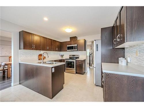 3 Creekside Drive, Guelph, ON - Indoor Photo Showing Kitchen