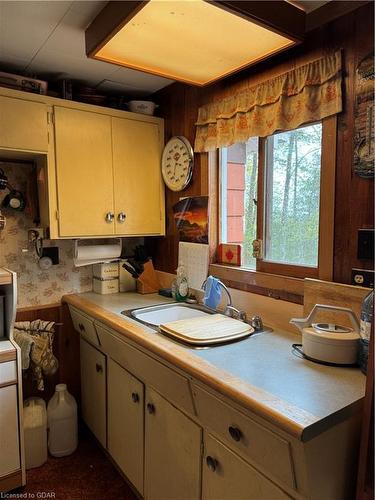 1 4Th Ave, South Bruce Peninsula, ON - Indoor Photo Showing Kitchen