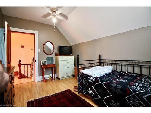 370 Norman Street, Palmerston, ON - Indoor Photo Showing Bedroom