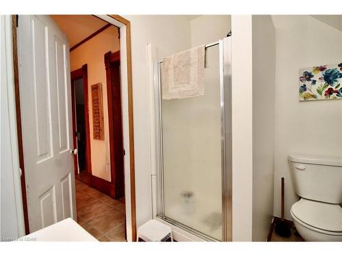 370 Norman Street, Palmerston, ON - Indoor Photo Showing Bathroom