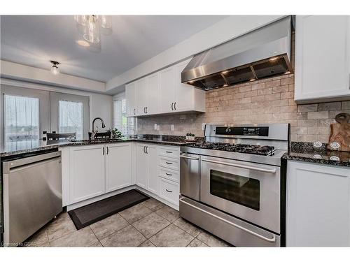 37 Atto Drive, Guelph, ON - Indoor Photo Showing Kitchen