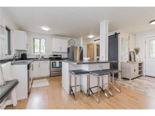 16 Third Line Road, Belwood, ON - Indoor Photo Showing Kitchen With Upgraded Kitchen