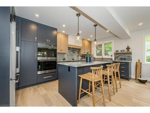 47 Wimbledon Road, Guelph, ON - Indoor Photo Showing Kitchen With Upgraded Kitchen
