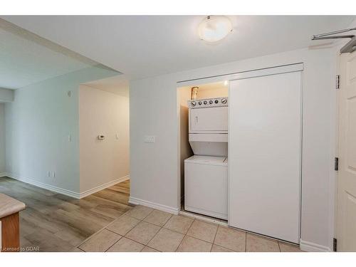 203-645 St David Street S, Fergus, ON - Indoor Photo Showing Laundry Room