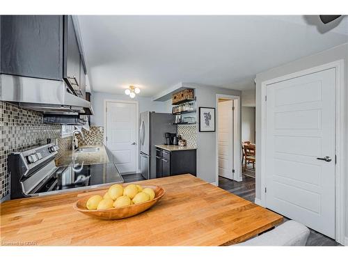 251 West Acres Drive, Guelph, ON - Indoor Photo Showing Kitchen