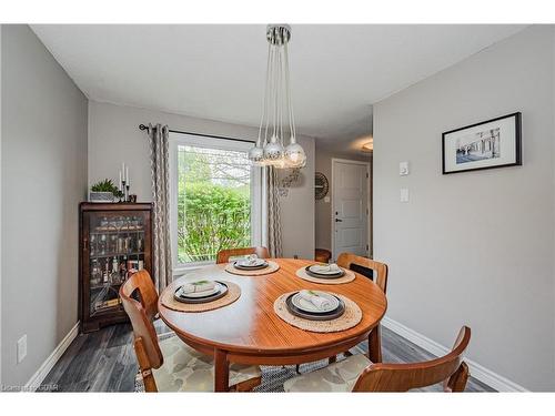 251 West Acres Drive, Guelph, ON - Indoor Photo Showing Dining Room