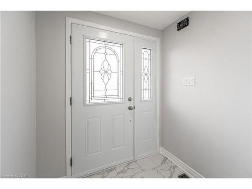 57 Algonquin Court, Hamilton, ON - Indoor Photo Showing Other Room