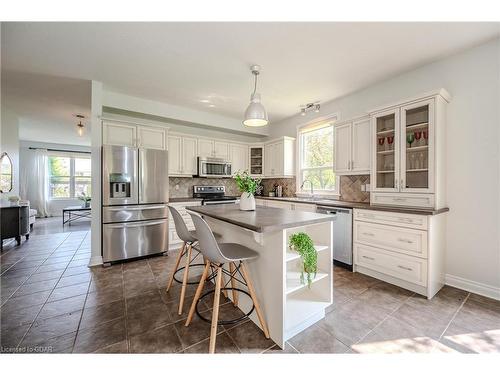 61 Clairfields Drive E, Guelph, ON - Indoor Photo Showing Kitchen With Upgraded Kitchen