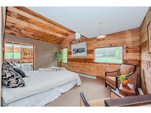 1159 Campbellville Road, Milton, ON - Indoor Photo Showing Bedroom