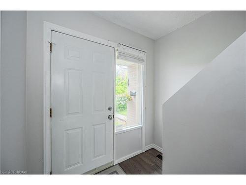 60-443 Victoria Road N, Guelph, ON - Indoor Photo Showing Other Room