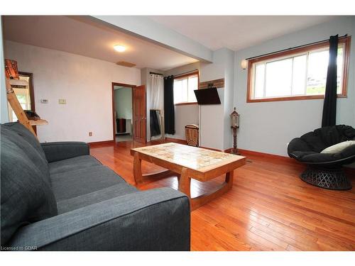 34 Jane Street, Guelph, ON - Indoor Photo Showing Kitchen