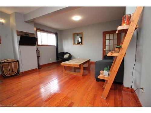34 Jane Street, Guelph, ON - Indoor Photo Showing Other Room