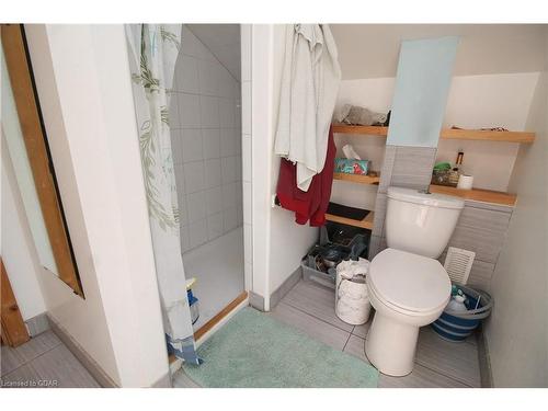 34 Jane Street, Guelph, ON - Indoor Photo Showing Bathroom