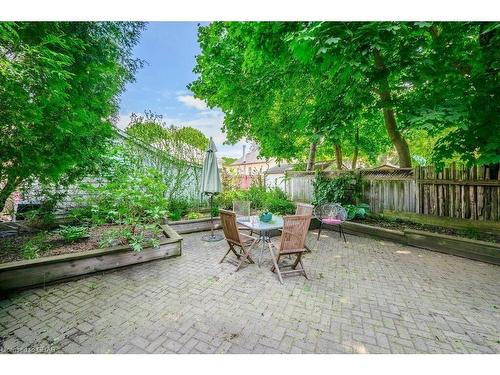 122 Kingsmill Avenue, Guelph, ON - Outdoor With Backyard