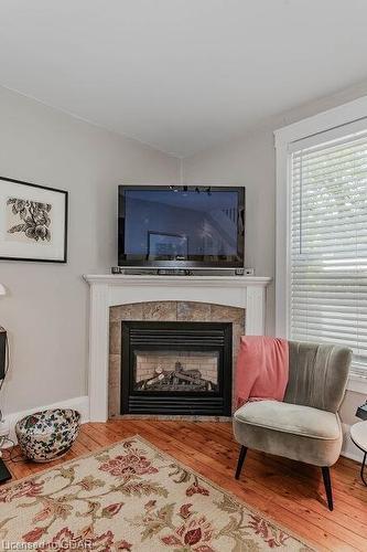 122 Kingsmill Avenue, Guelph, ON - Indoor Photo Showing Living Room With Fireplace