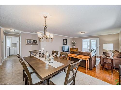 22 Washburn Drive, Guelph, ON - Indoor Photo Showing Dining Room