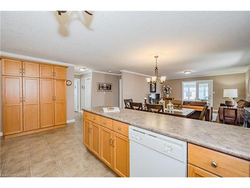 22 Washburn Drive, Guelph, ON - Indoor Photo Showing Kitchen