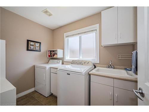 22 Washburn Drive, Guelph, ON - Indoor Photo Showing Laundry Room