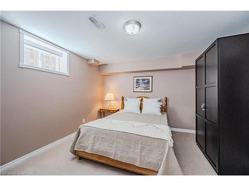 22 Washburn Drive, Guelph, ON - Indoor Photo Showing Bedroom