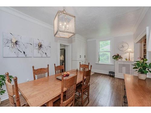 49 Mctague Street, Guelph, ON - Indoor Photo Showing Dining Room