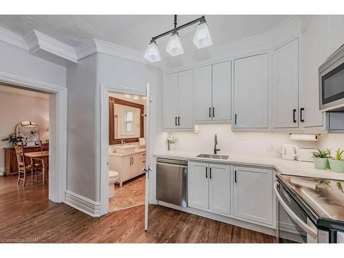 49 Mctague Street, Guelph, ON - Indoor Photo Showing Kitchen