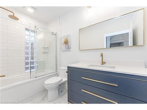 30 Northumberland Street, Guelph, ON - Indoor Photo Showing Bathroom