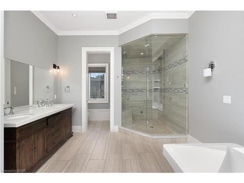 505 Morrison Road, Kitchener, ON - Indoor Photo Showing Bathroom