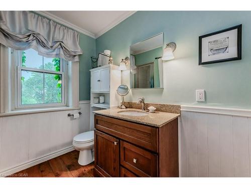 8292 Wilson Street, Guelph/Eramosa, ON - Indoor Photo Showing Bathroom