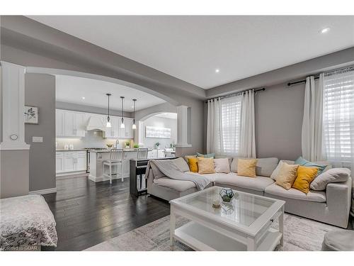 298 Tremaine Crescent, Kitchener, ON - Indoor Photo Showing Living Room