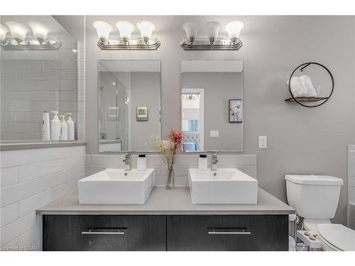 298 Tremaine Crescent, Kitchener, ON - Indoor Photo Showing Bathroom