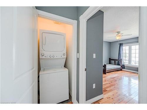 16 Speedvale Avenue W, Guelph, ON - Indoor Photo Showing Laundry Room