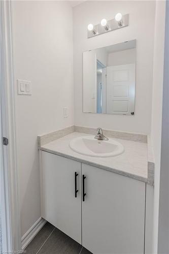 26 Elsegood Drive, Guelph, ON - Indoor Photo Showing Bathroom