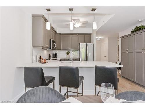 5-19 Stumpf Street, Elora, ON - Indoor Photo Showing Kitchen With Upgraded Kitchen