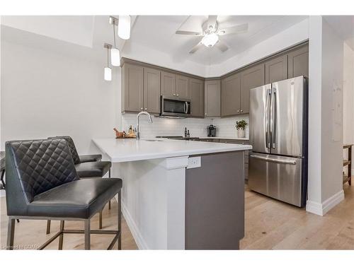 5-19 Stumpf Street, Elora, ON - Indoor Photo Showing Kitchen With Upgraded Kitchen